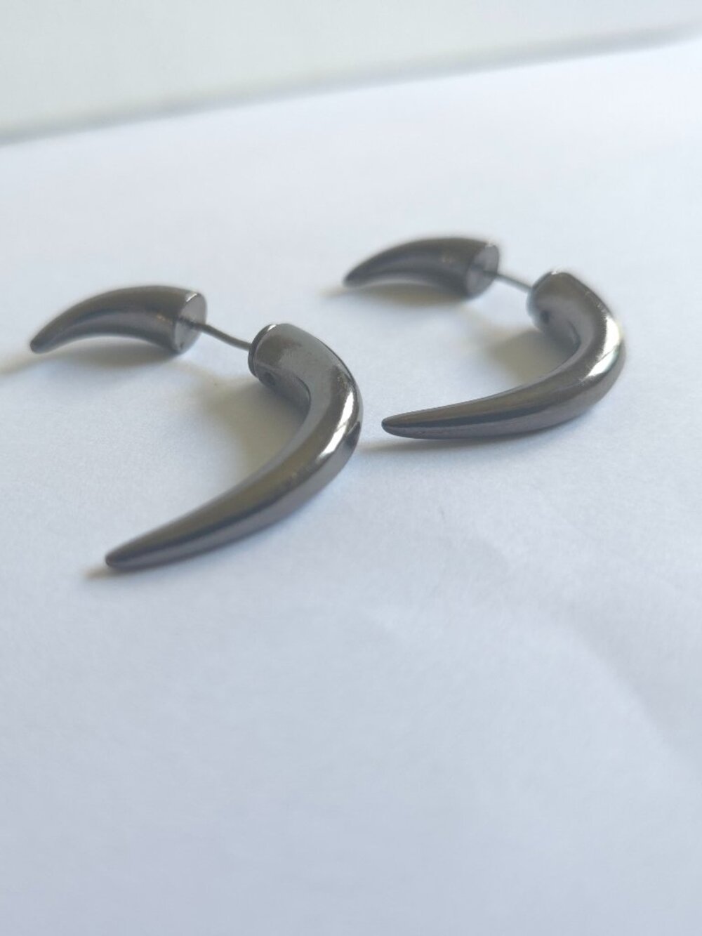 Gunmetal Gray Fake Gauge Spike Earrings Faux Taper Crescent Claw Studs